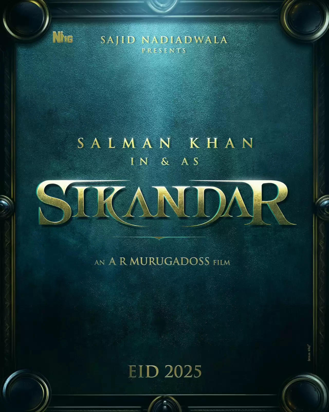 सलमान खान ने फैंस को दी ईदी, साजिद नाडियाडवाला और ए. आर.मुरुगाडोस संग मिल की अपनी ईद 2025 की रिलीज के नाम की घोषणा